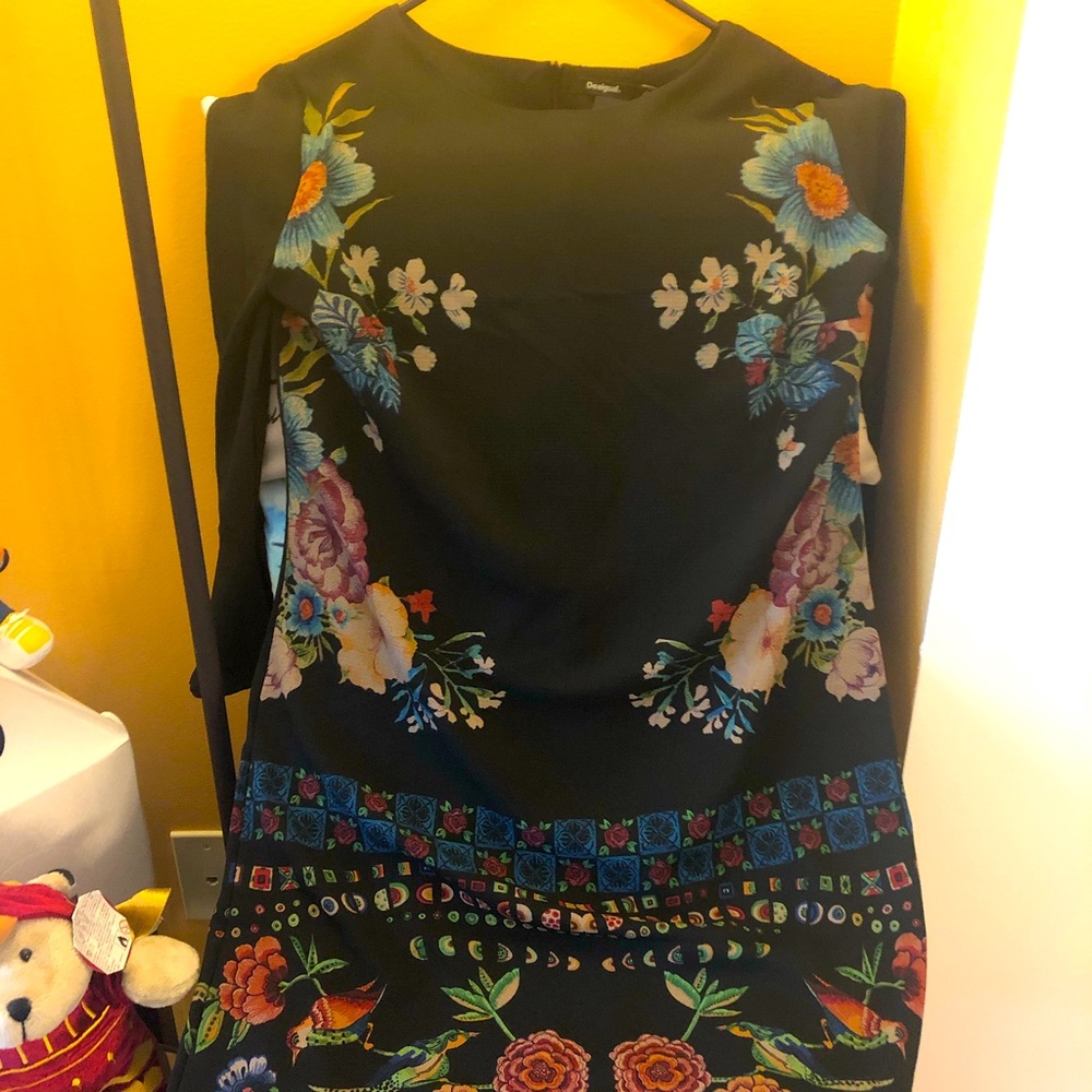 3 quarters sleeves Preloved Desigual dress size 40